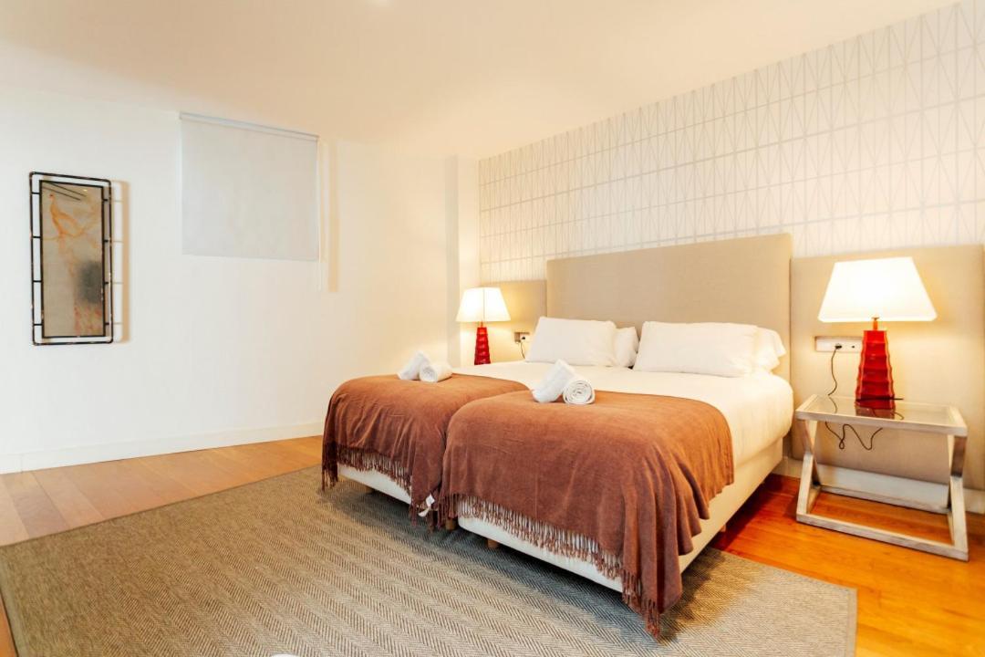Minty Stay 3Bd Apartment - Triana Sevilla Bagian luar foto