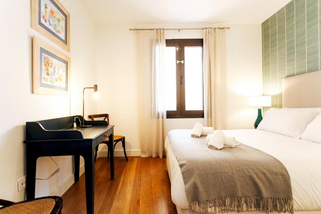 Minty Stay 3Bd Apartment - Triana Sevilla Bagian luar foto