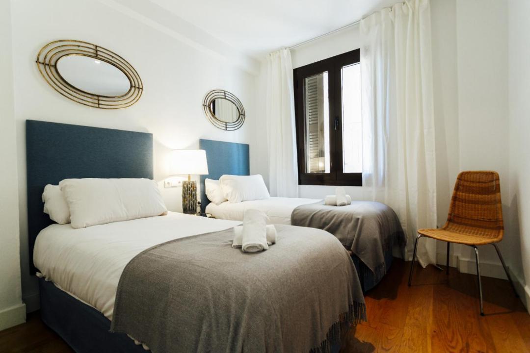 Minty Stay 3Bd Apartment - Triana Sevilla Bagian luar foto