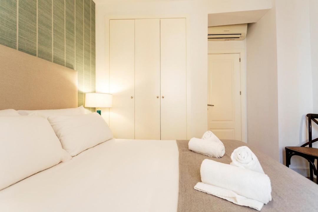 Minty Stay 3Bd Apartment - Triana Sevilla Bagian luar foto