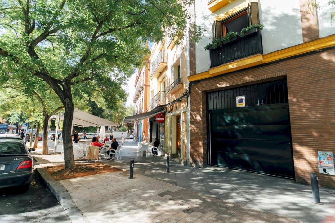 Minty Stay 3Bd Apartment - Triana Sevilla Bagian luar foto