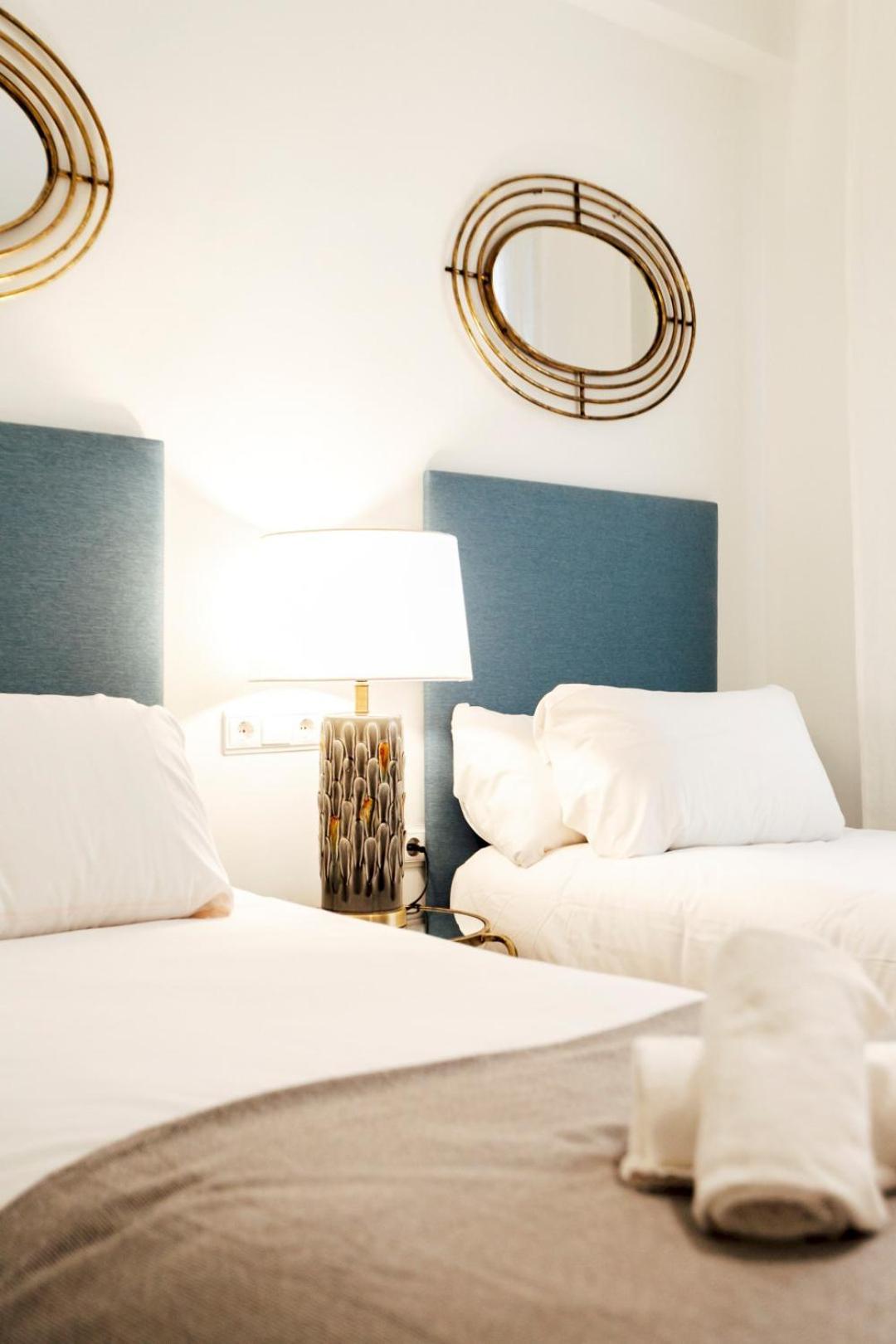 Minty Stay 3Bd Apartment - Triana Sevilla Bagian luar foto